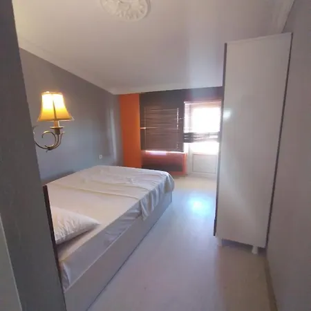 Elda Prestige Apt 2 *